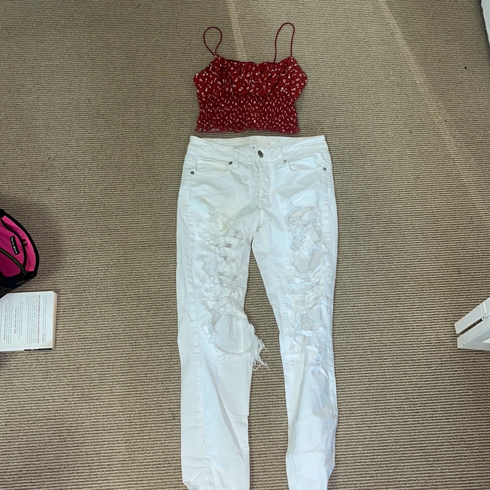 PacSun/L.A. Hearts top & American Eagle White ripped jeans